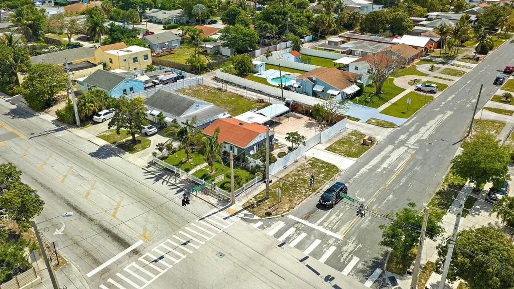 5320 Parker Avenue West Palm Beach FL 33405