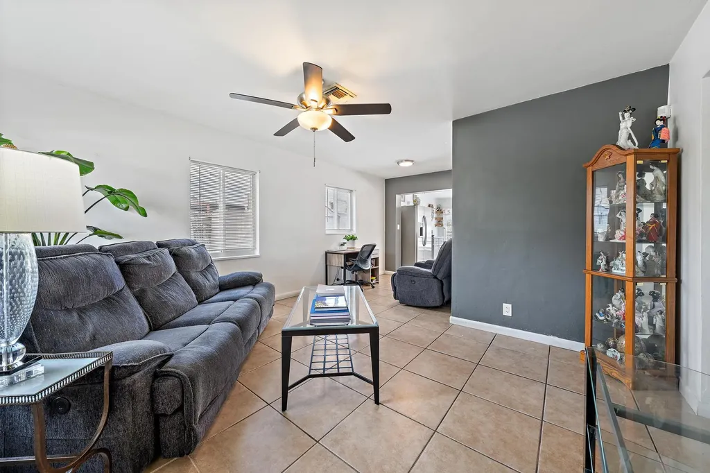 5320 Parker Avenue West Palm Beach FL 33405