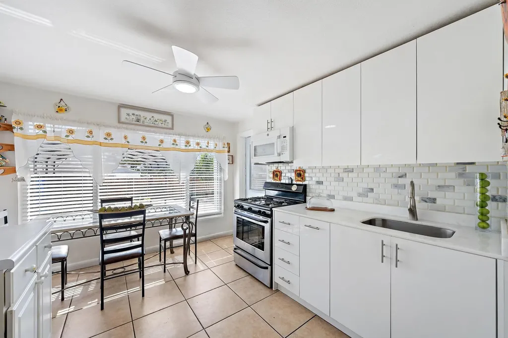 5320 Parker Avenue West Palm Beach FL 33405