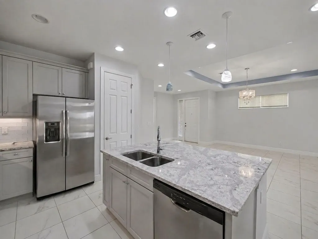 24072 SW Firenze Way Port St Lucie FL 34986