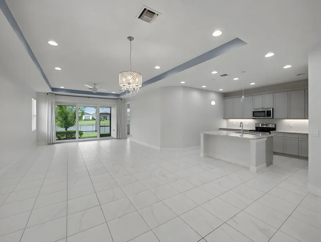 24072 SW Firenze Way Port St Lucie FL 34986