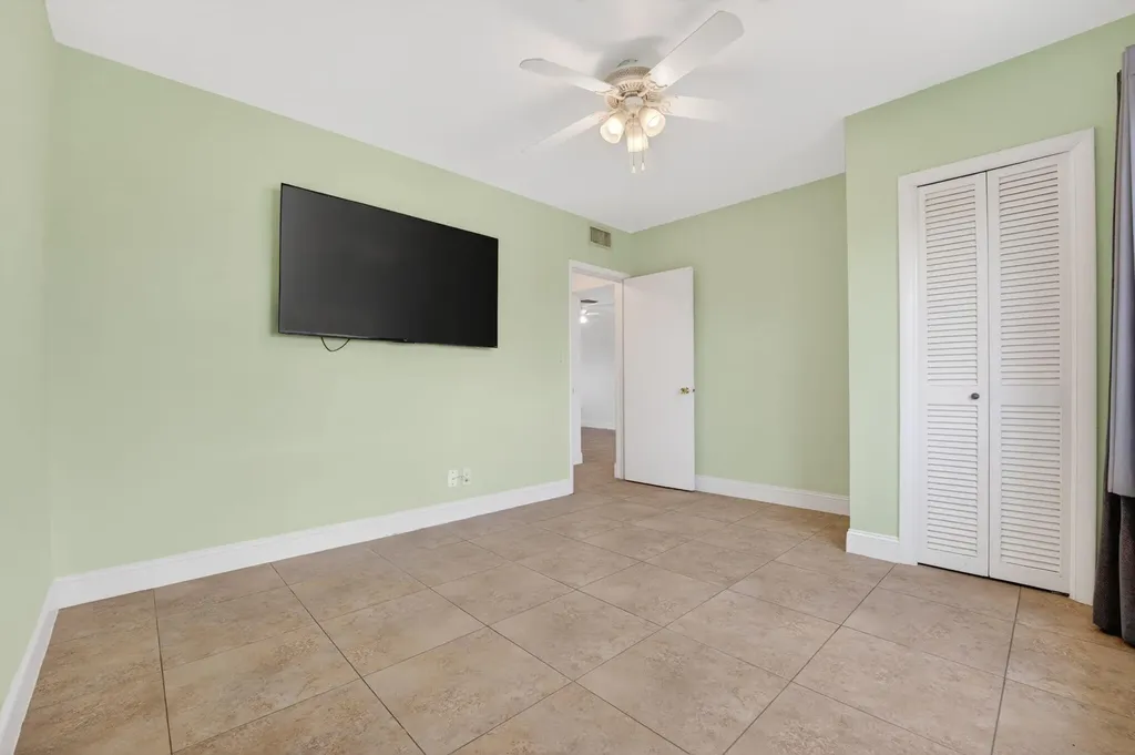 941 Crystal Lake Drive Deerfield Beach FL 33064