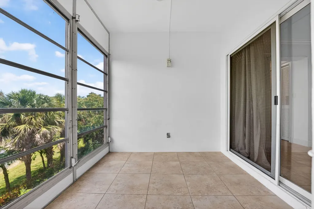 941 Crystal Lake Drive Deerfield Beach FL 33064