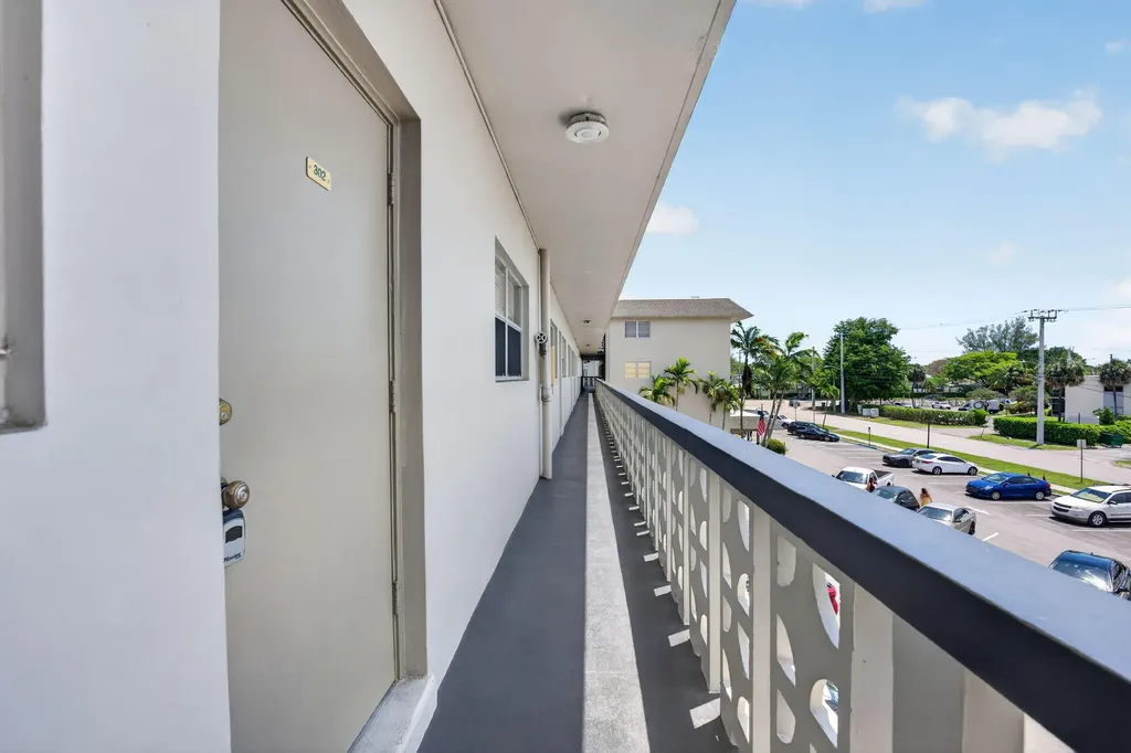 941 Crystal Lake Drive Deerfield Beach FL 33064