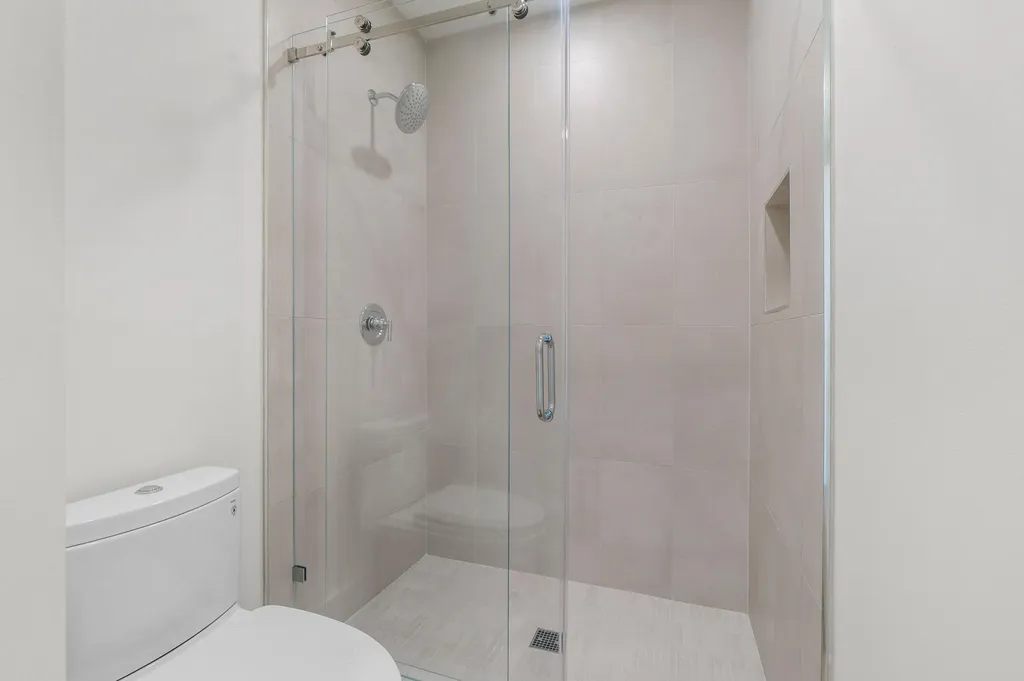 184 Lake Drive Palm Beach Shores FL 33404