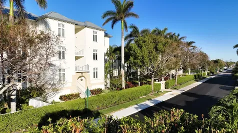 184 Lake Drive Palm Beach Shores FL 33404