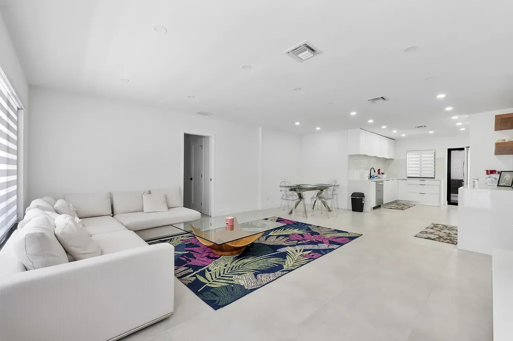 491 SE 19th Avenue Pompano Beach FL 33060