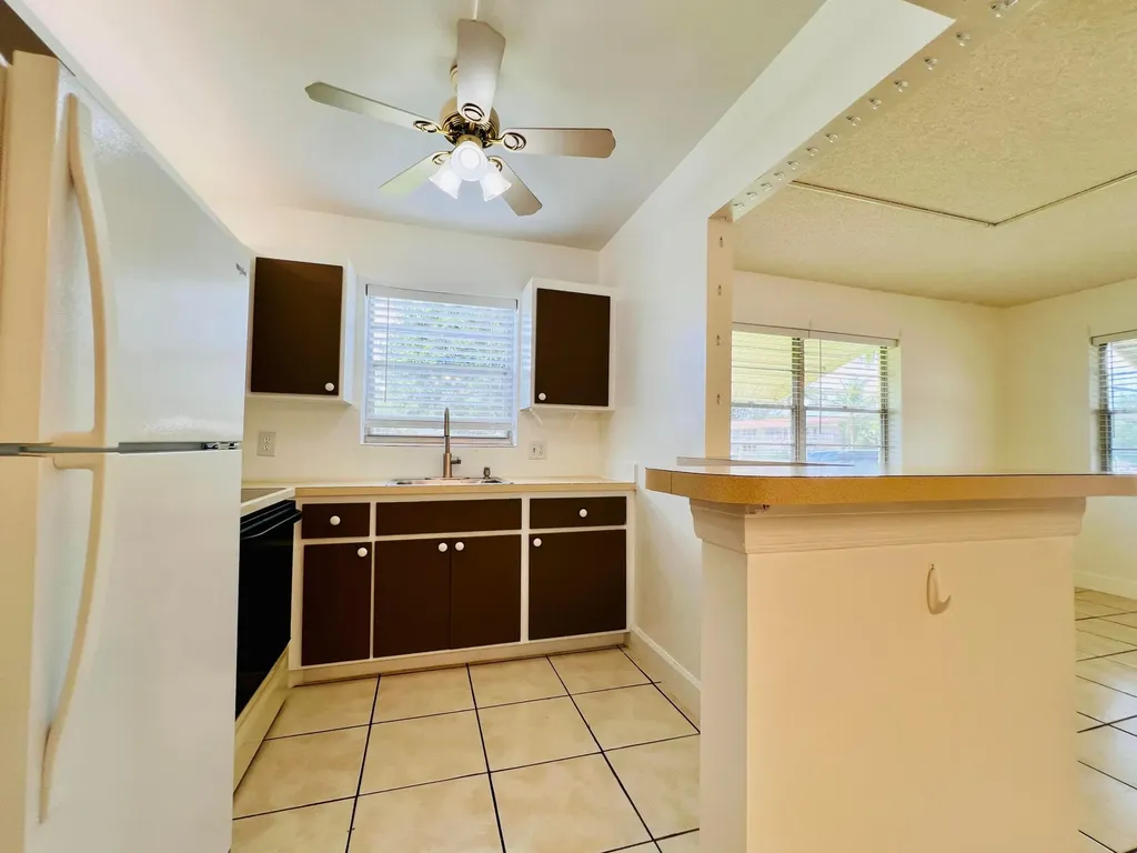 300 Camden M West Palm Beach FL 33417