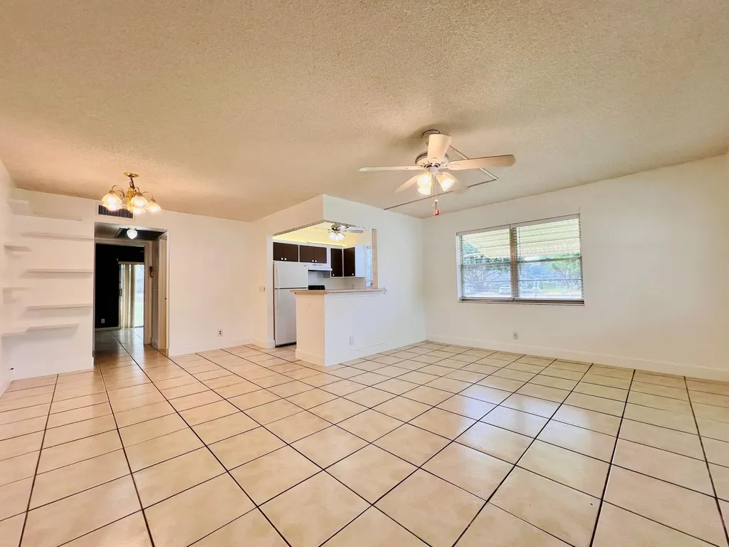300 Camden M West Palm Beach FL 33417
