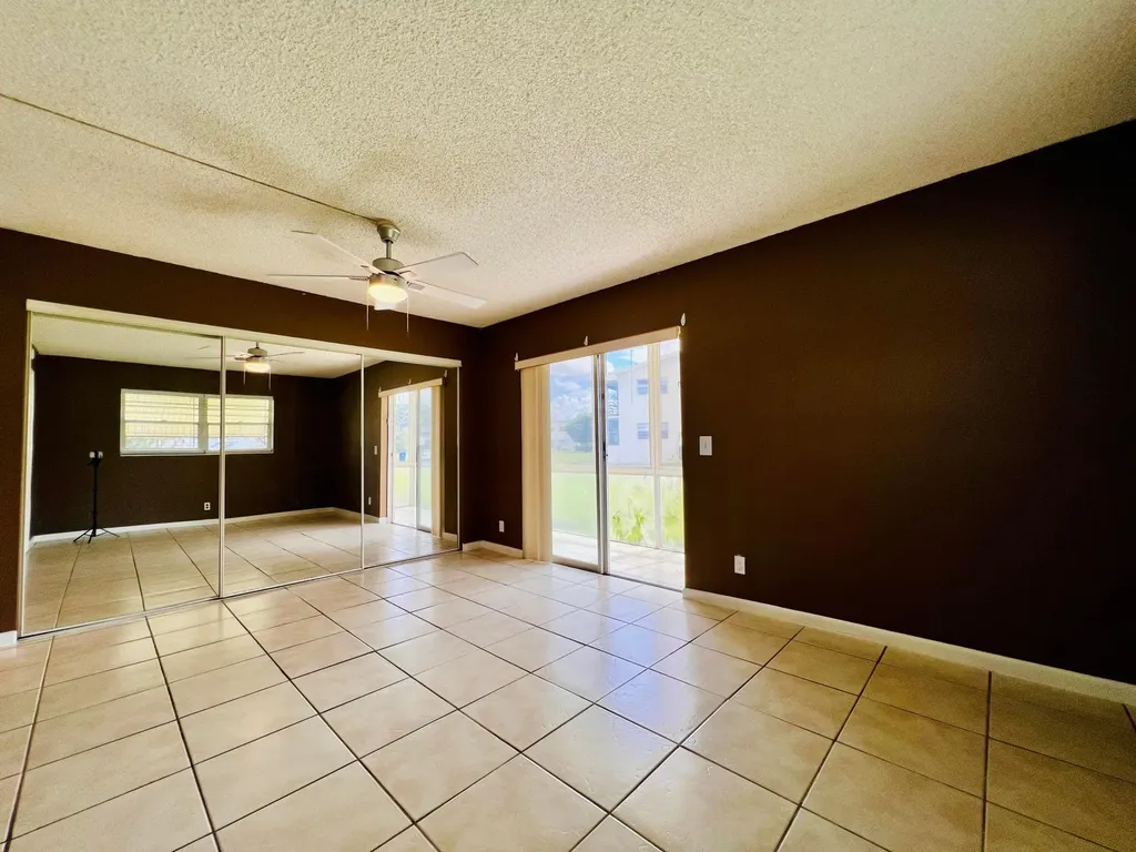 300 Camden M West Palm Beach FL 33417