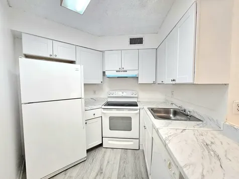 213 Lake Pointe Drive Oakland Park FL 33309