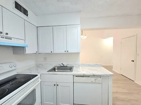 213 Lake Pointe Drive Oakland Park FL 33309