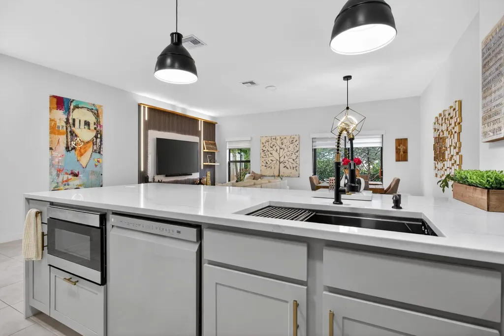 873 NW 3rd Way Pompano Beach FL 33060
