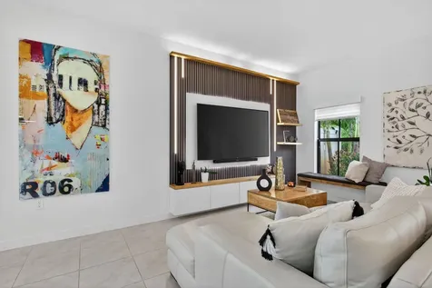 873 NW 3rd Way Pompano Beach FL 33060