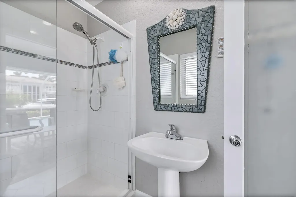 836 NE 72nd Street Boca Raton FL 33487