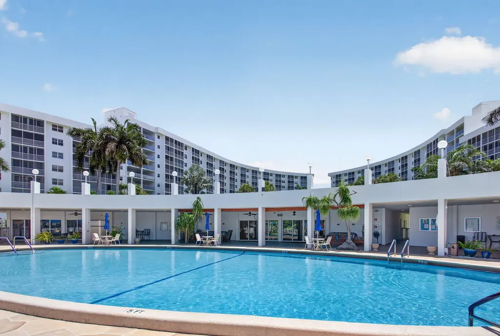 2731 NE 14th Street Causeway Pompano Beach FL 33062