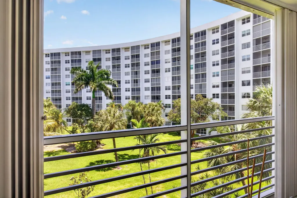 2731 NE 14th Street Causeway Pompano Beach FL 33062
