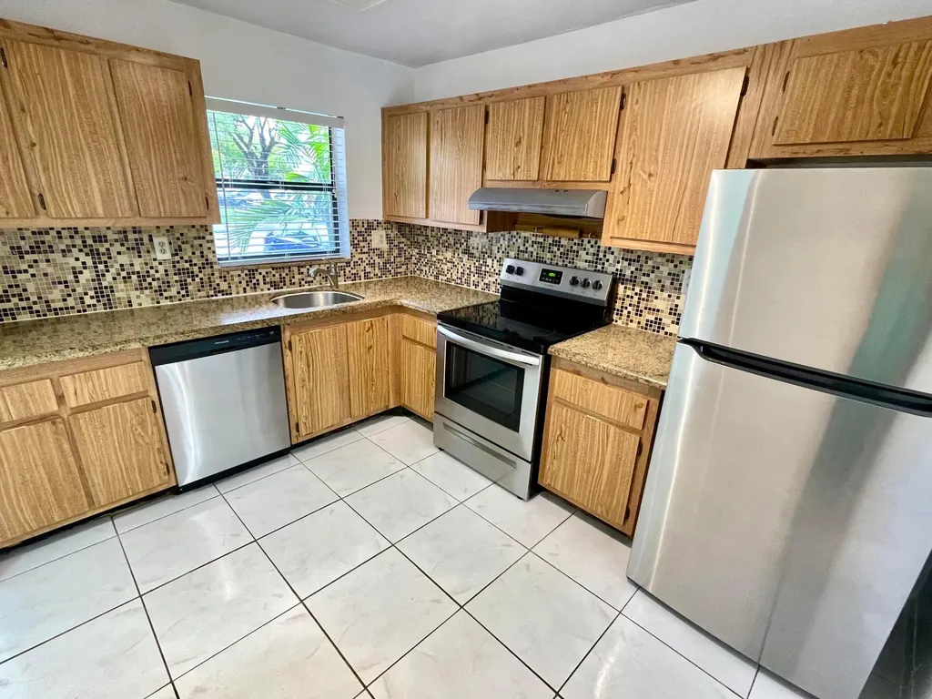 10442 Sunrise Lakes Boulevard Sunrise FL 33322
