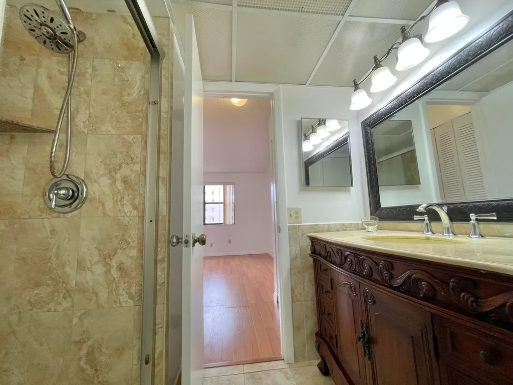 10442 Sunrise Lakes Boulevard Sunrise FL 33322