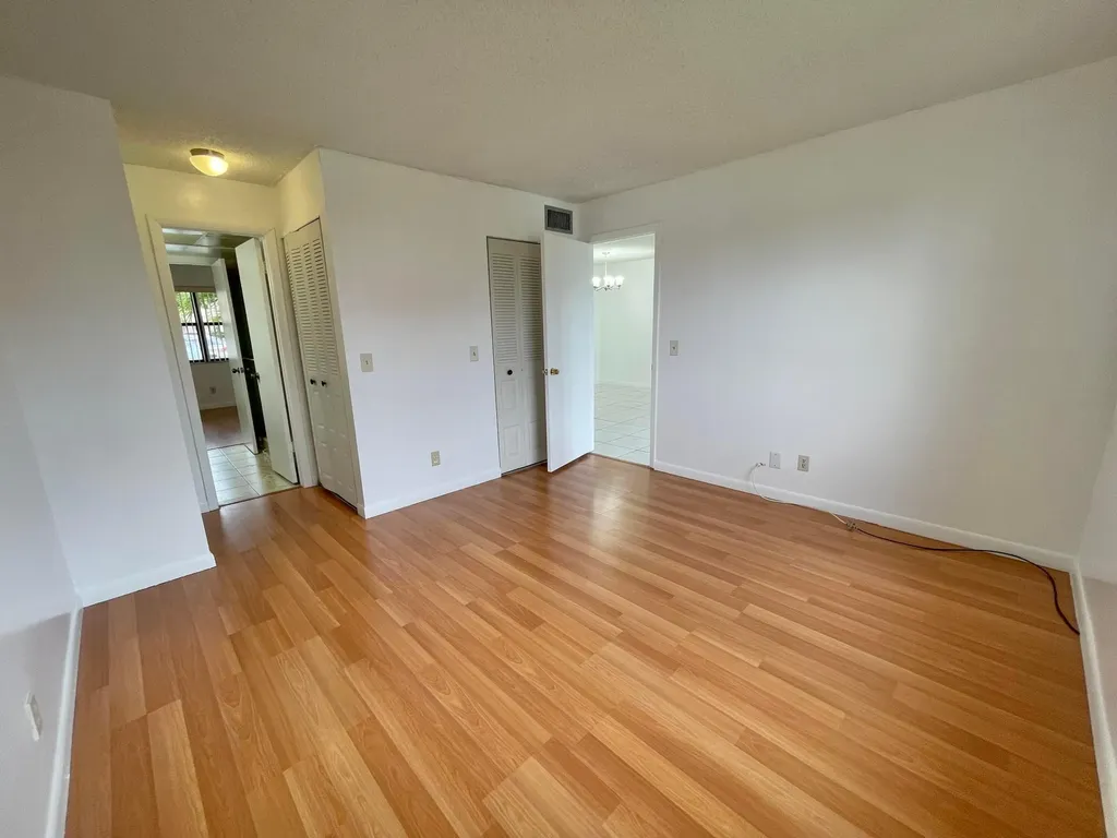10442 Sunrise Lakes Boulevard Sunrise FL 33322
