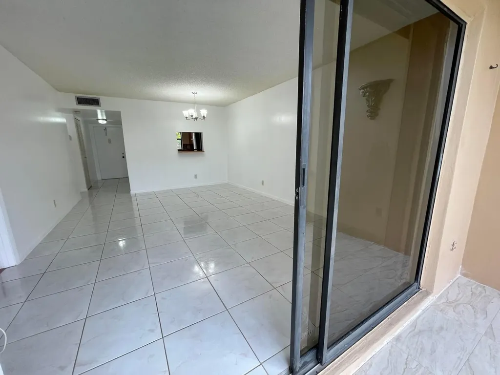 10442 Sunrise Lakes Boulevard Sunrise FL 33322