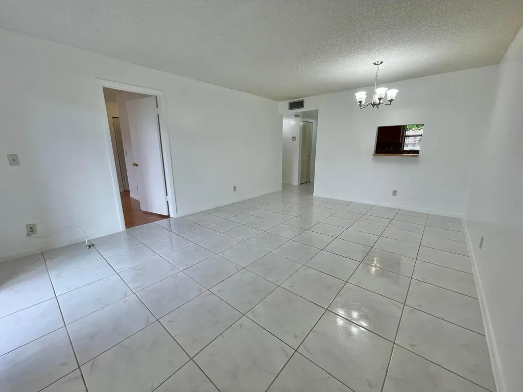10442 Sunrise Lakes Boulevard Sunrise FL 33322