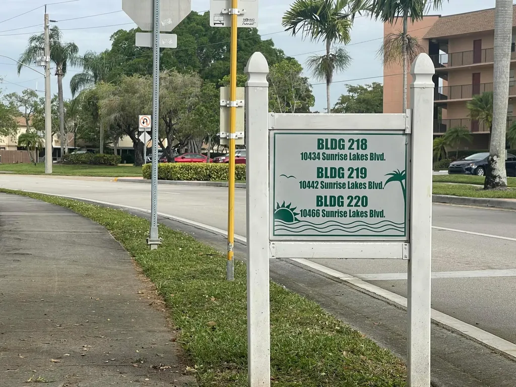 10442 Sunrise Lakes Boulevard Sunrise FL 33322