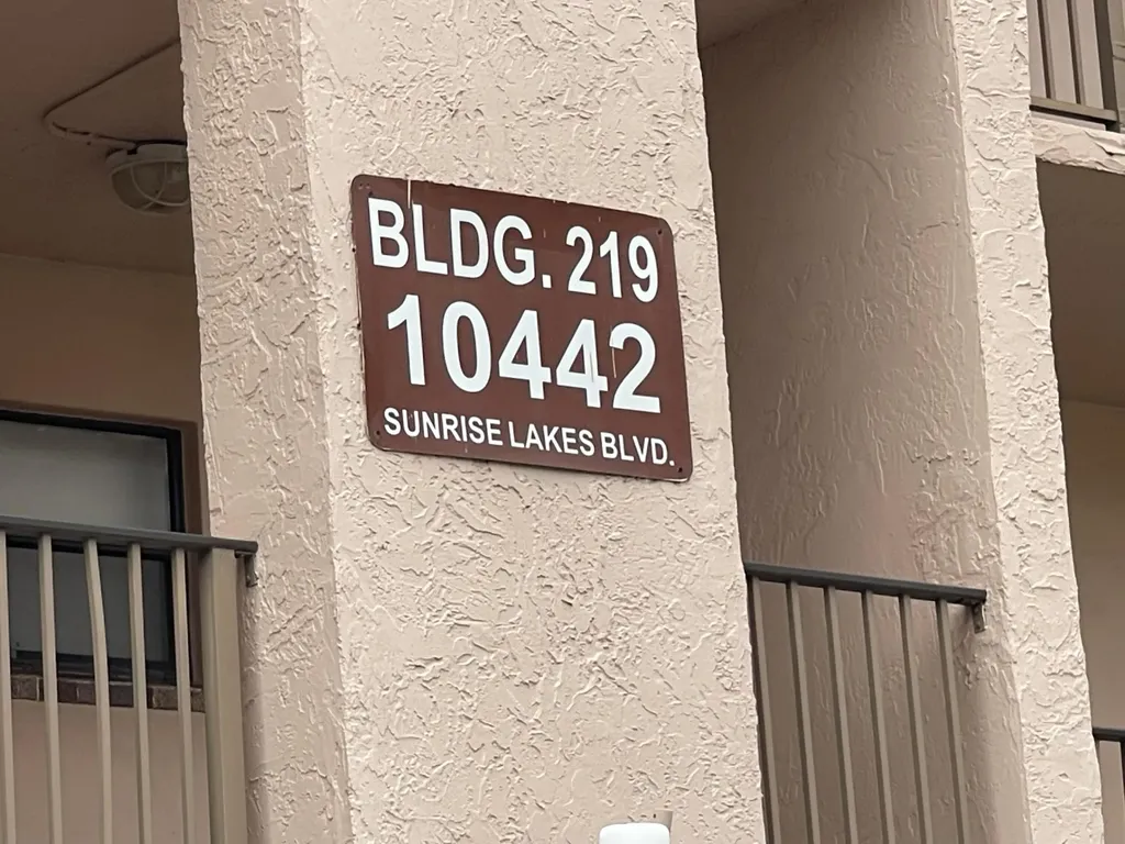 10442 Sunrise Lakes Boulevard Sunrise FL 33322