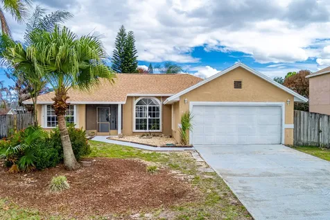 868 SW Duncan Terrace Port St Lucie FL 34953