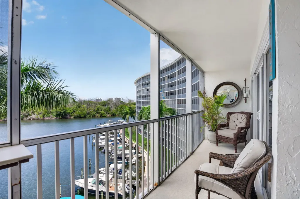 1523 E Hillsboro Boulevard Deerfield Beach FL 33441
