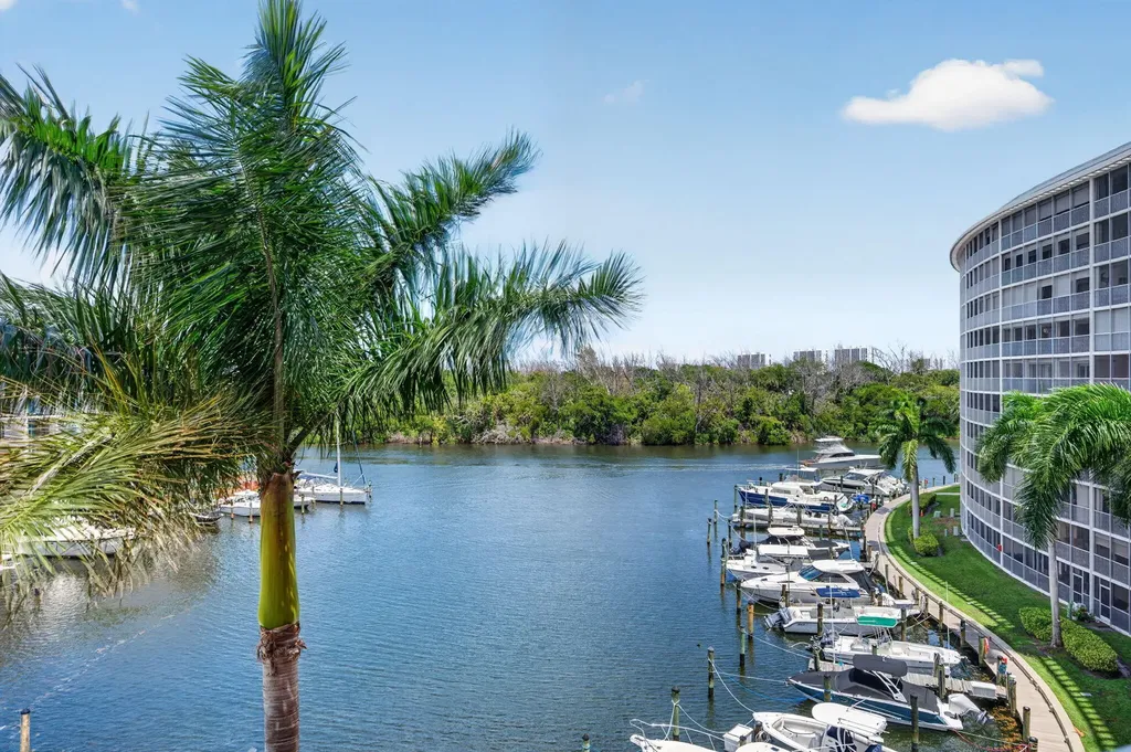 1523 E Hillsboro Boulevard Deerfield Beach FL 33441