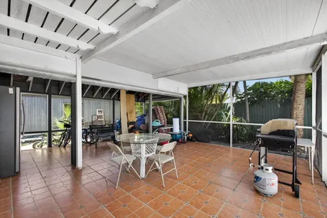1762 15th Avenue N Lake Worth Beach FL 33460