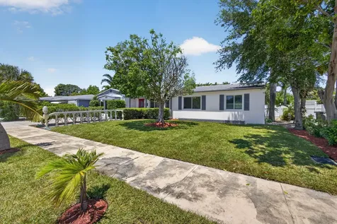 1762 15th Avenue N Lake Worth Beach FL 33460