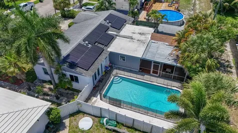 1762 15th Avenue N Lake Worth Beach FL 33460