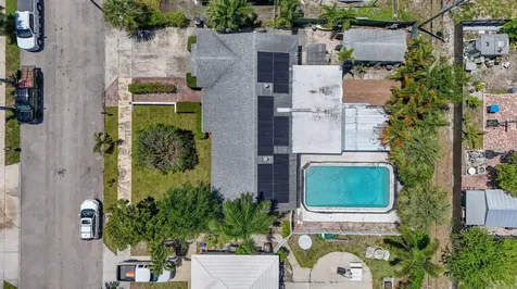1762 15th Avenue N Lake Worth Beach FL 33460