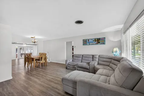 1762 15th Avenue N Lake Worth Beach FL 33460