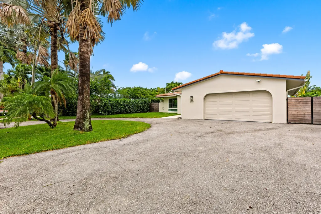 2417 NE 19th Avenue Wilton Manors FL 33305