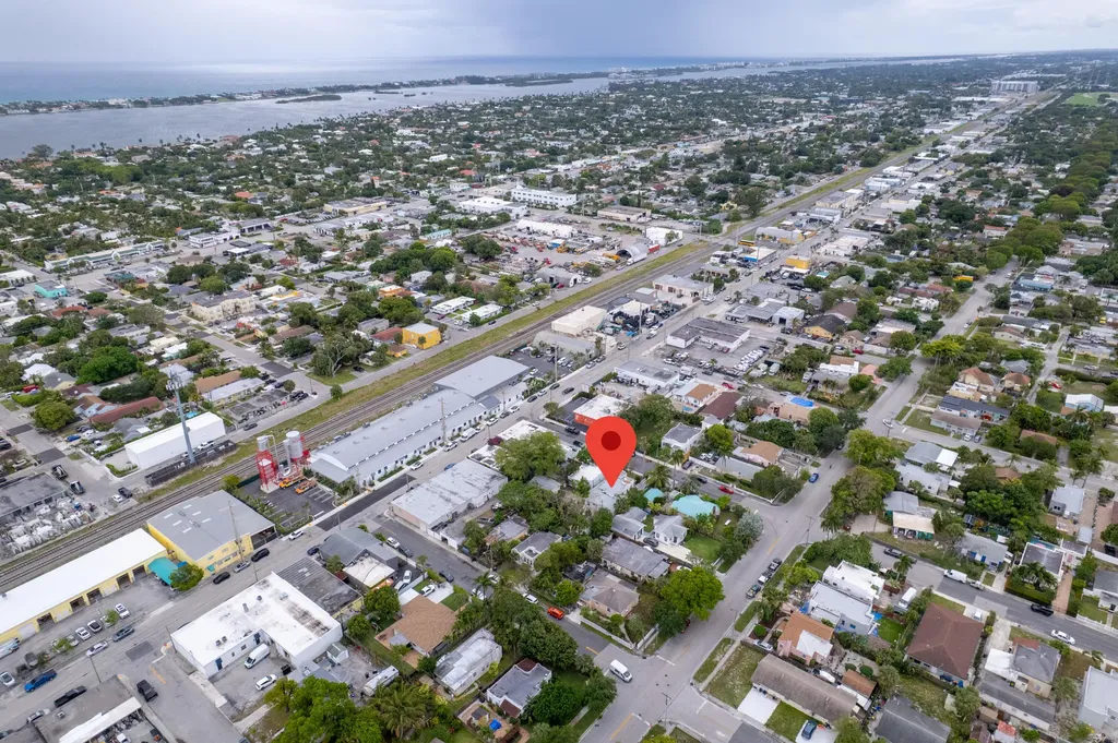 625 Selkirk Street West Palm Beach FL 33405