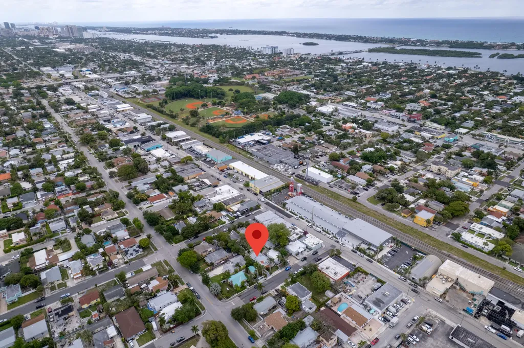 625 Selkirk Street West Palm Beach FL 33405