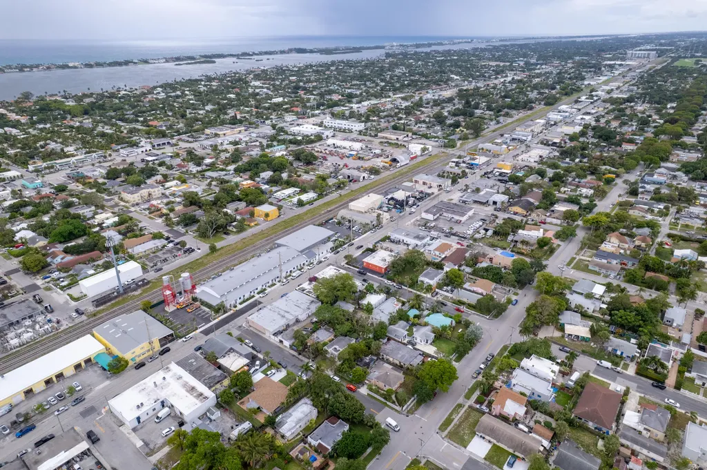 625 Selkirk Street West Palm Beach FL 33405
