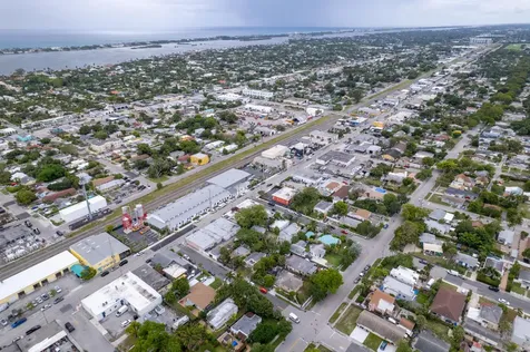 625 Selkirk Street West Palm Beach FL 33405