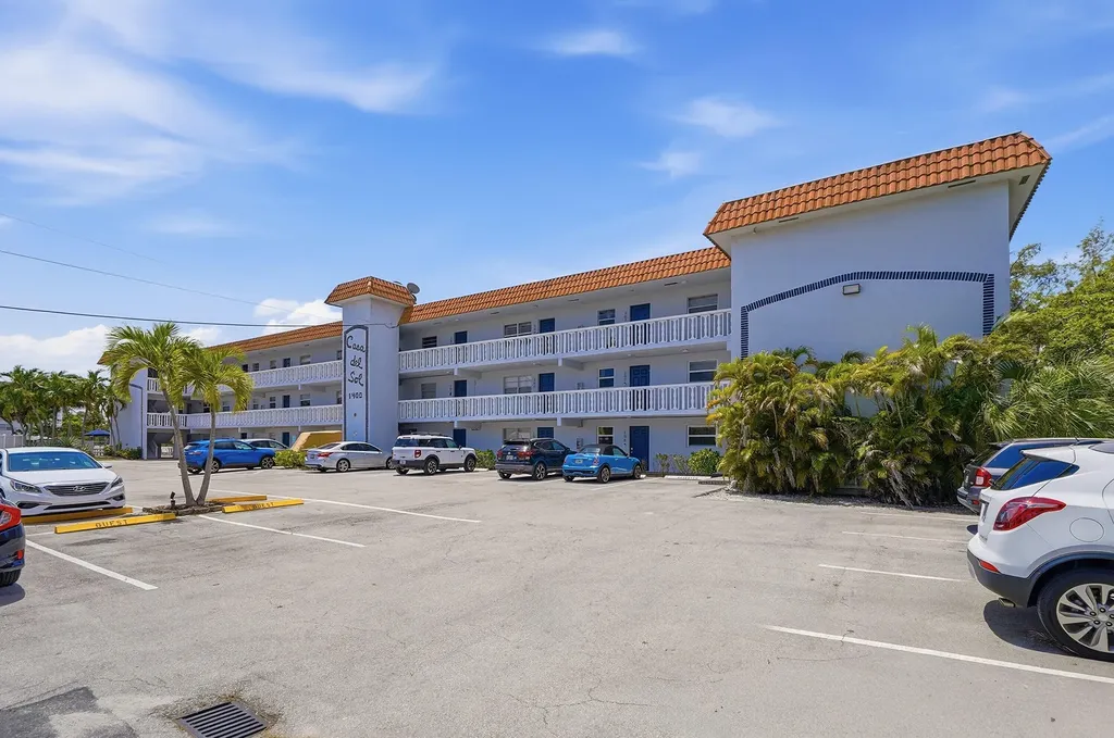 1400 NE 57th Street Fort Lauderdale FL 33334