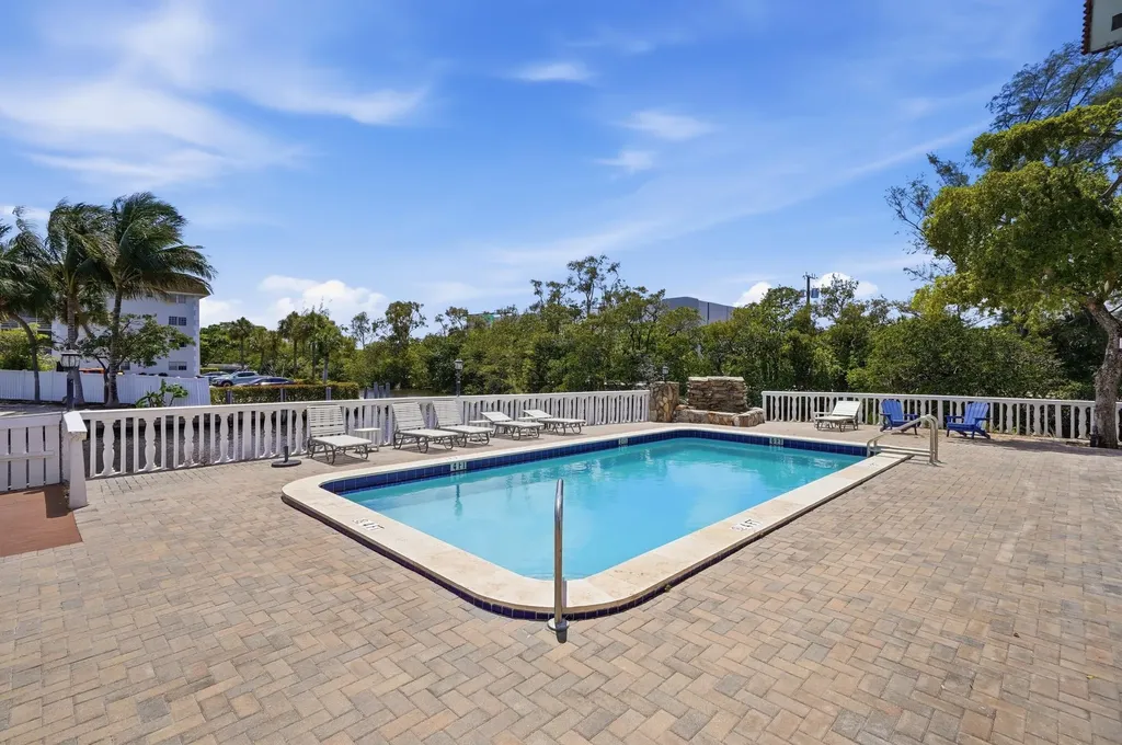 1400 NE 57th Street Fort Lauderdale FL 33334