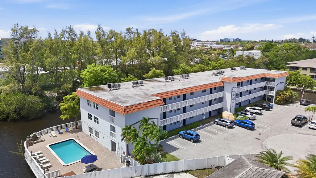 1400 NE 57th Street Fort Lauderdale FL 33334