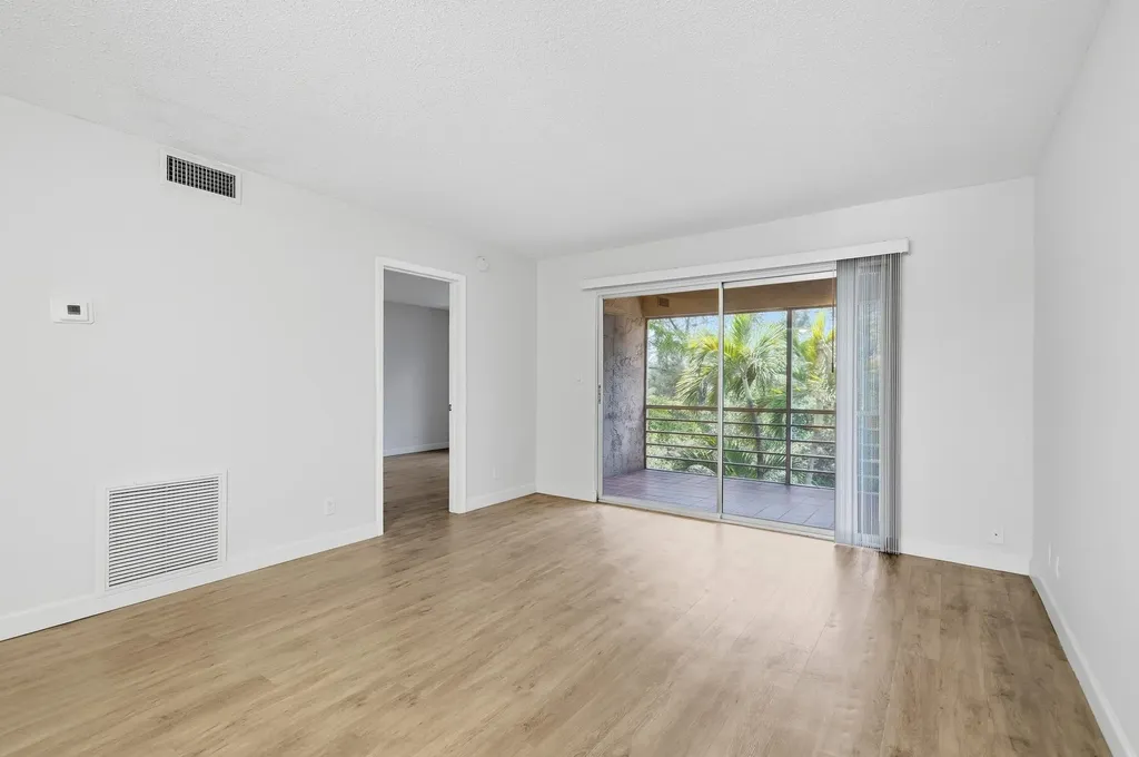 1400 NE 57th Street Fort Lauderdale FL 33334