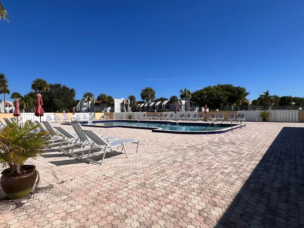 2865 SW 22nd Delray Beach FL 33445