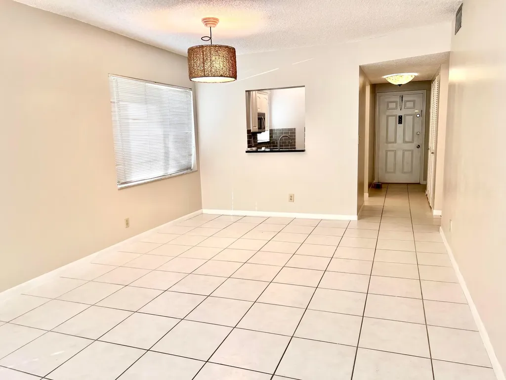 2865 SW 22nd Delray Beach FL 33445