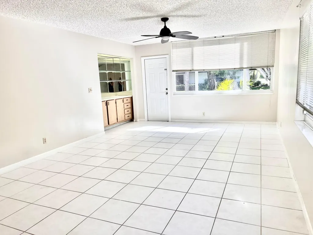 2865 SW 22nd Delray Beach FL 33445