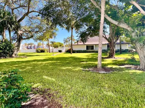 2865 SW 22nd Delray Beach FL 33445