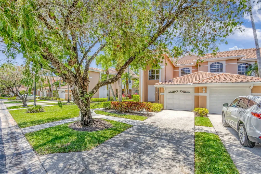 222 Legendary Circle Palm Beach Gardens FL 33418
